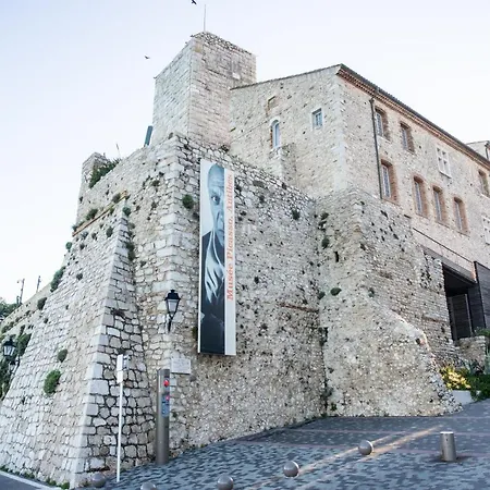 La Maison Du Douanier. Un Balcon Au Soleil Appartamento Antibes