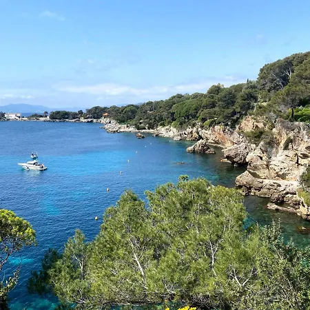 La Maison Du Douanier. Un Balcon Au Soleil Antibes