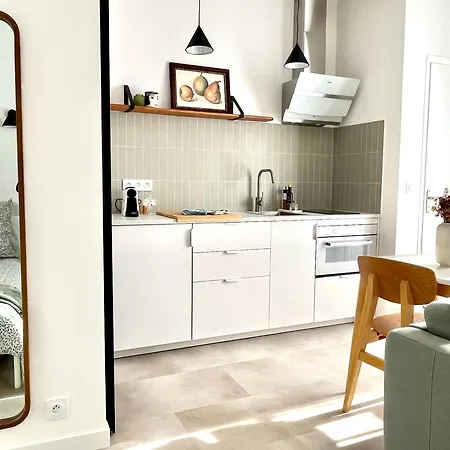 Apartmán La Maison Du Douanier. Un Balcon Au Soleil Antibes